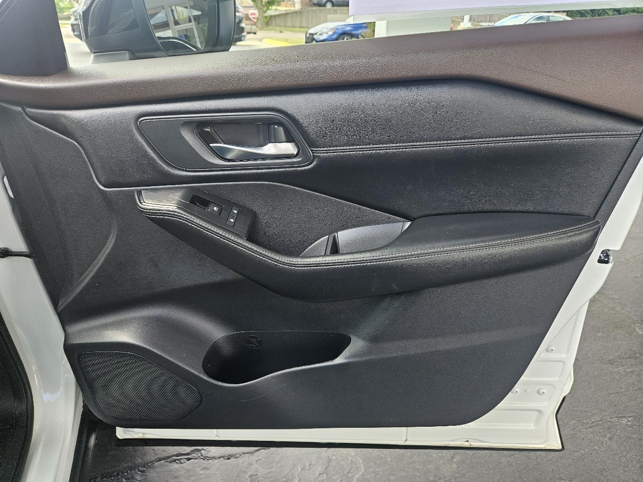 Nissan Rogue AWD SV 2023