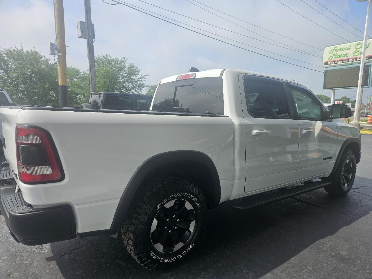 RAM 1500 Rebel 4x4 Crew Cab 5'7" Box 2019