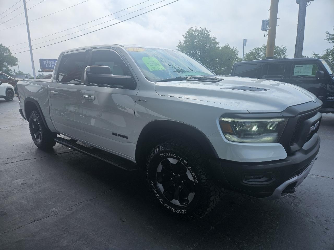 RAM 1500 Rebel 4x4 Crew Cab 5'7" Box 2019