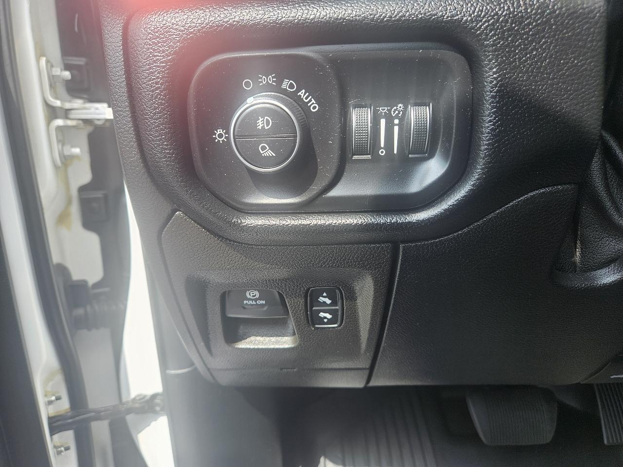 RAM 1500 Rebel 4x4 Crew Cab 5'7" Box 2019