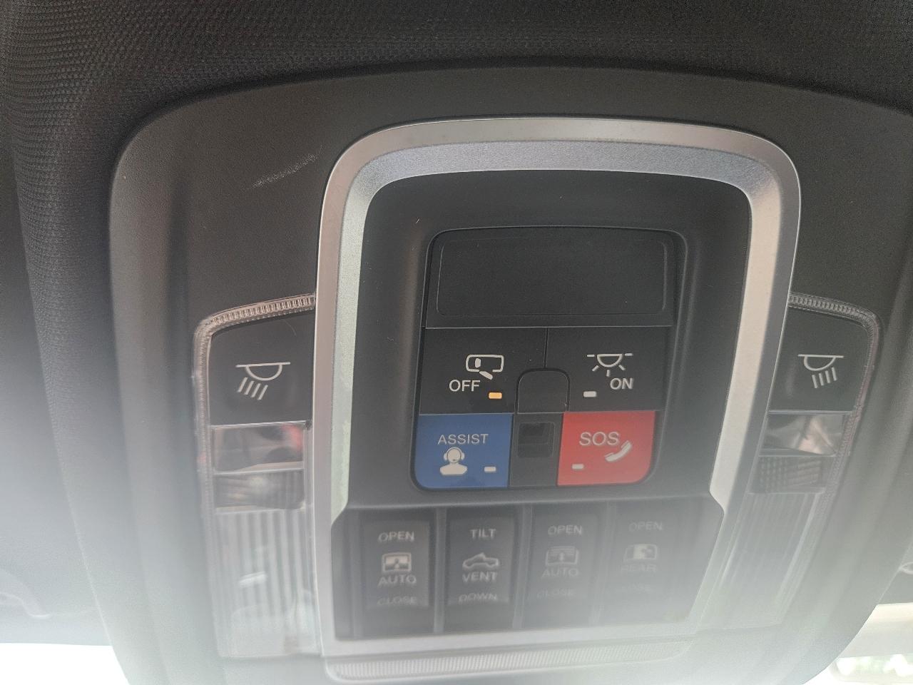 RAM 1500 Rebel 4x4 Crew Cab 5'7" Box 2019