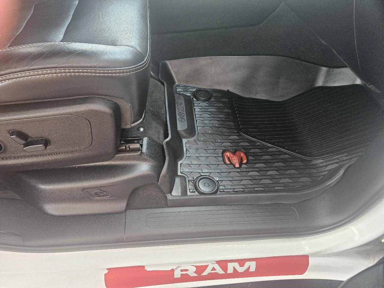 RAM 1500 Rebel 4x4 Crew Cab 5'7" Box 2019