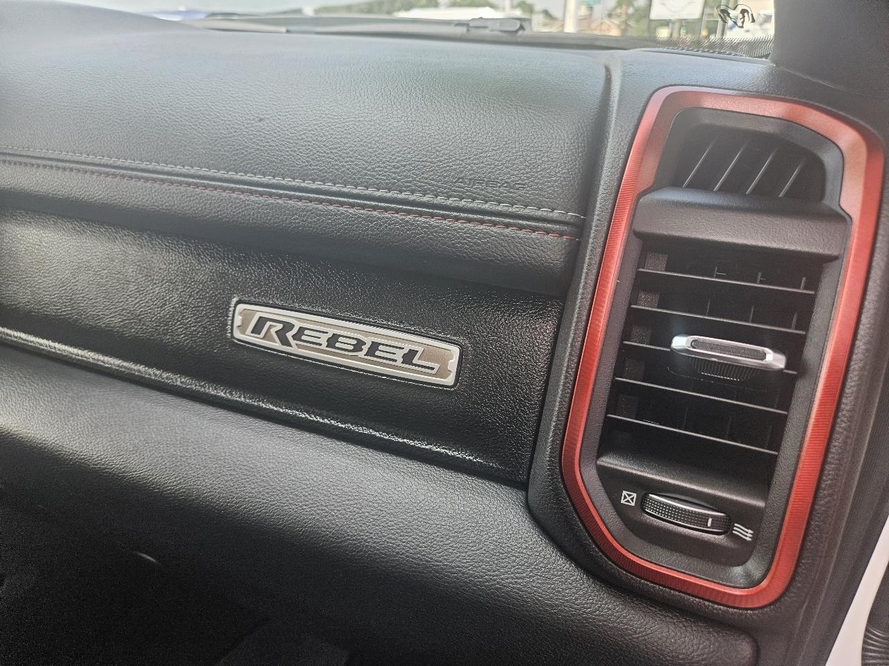 RAM 1500 Rebel 4x4 Crew Cab 5'7" Box 2019