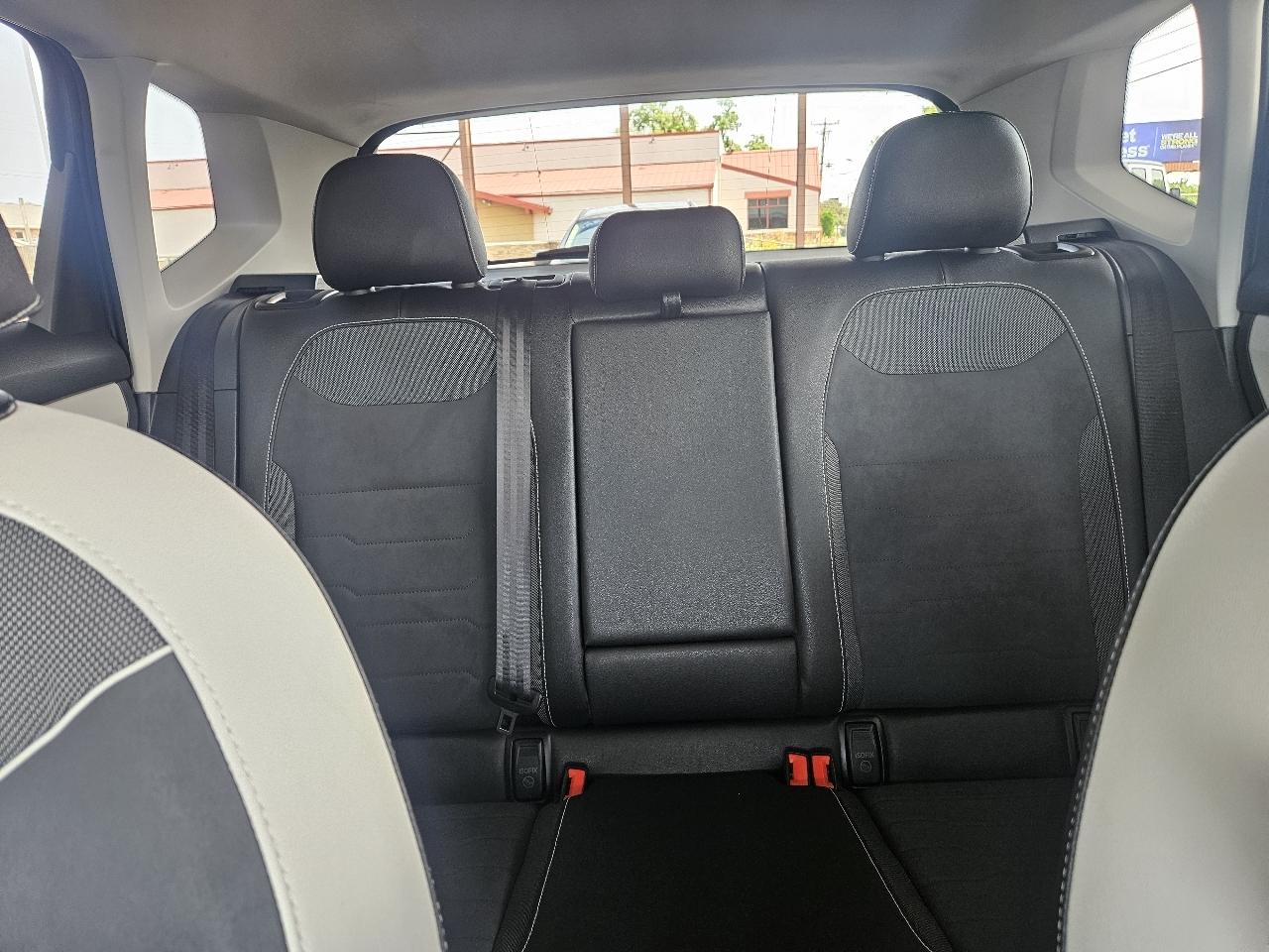 Volkswagen Taos SE 4Motion 2025