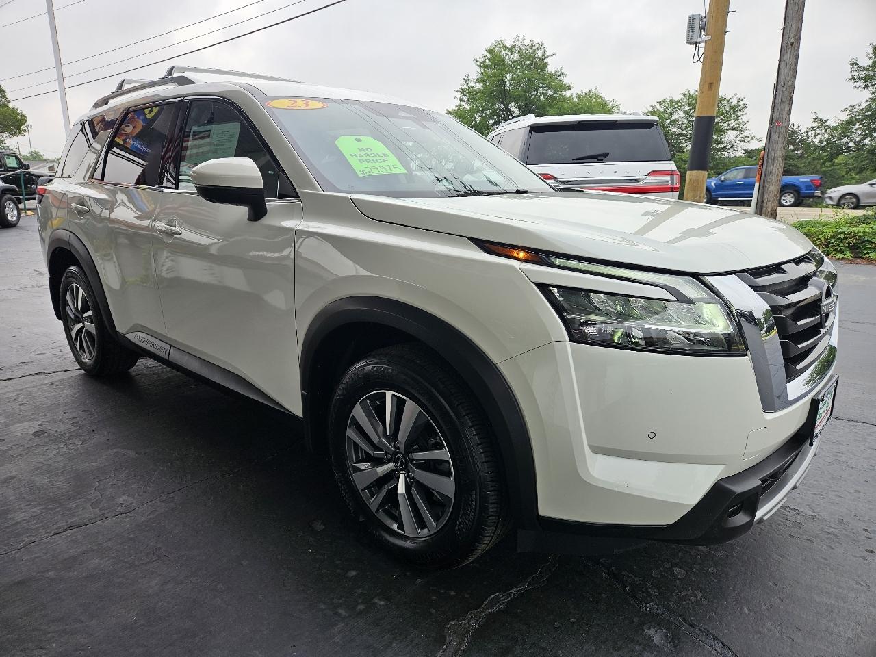 Nissan Pathfinder SL 4WD 2023