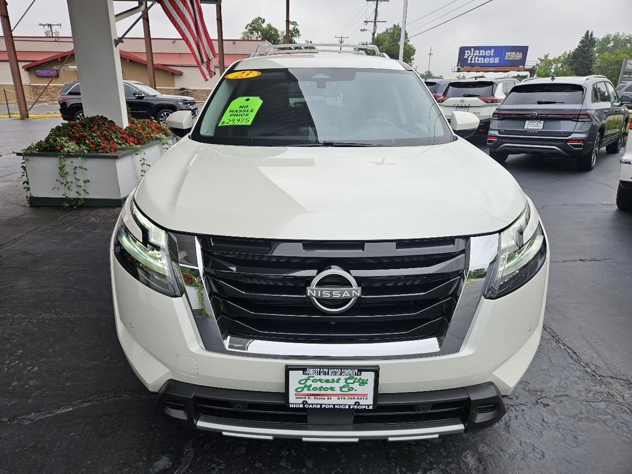 Nissan Pathfinder SL 4WD 2023