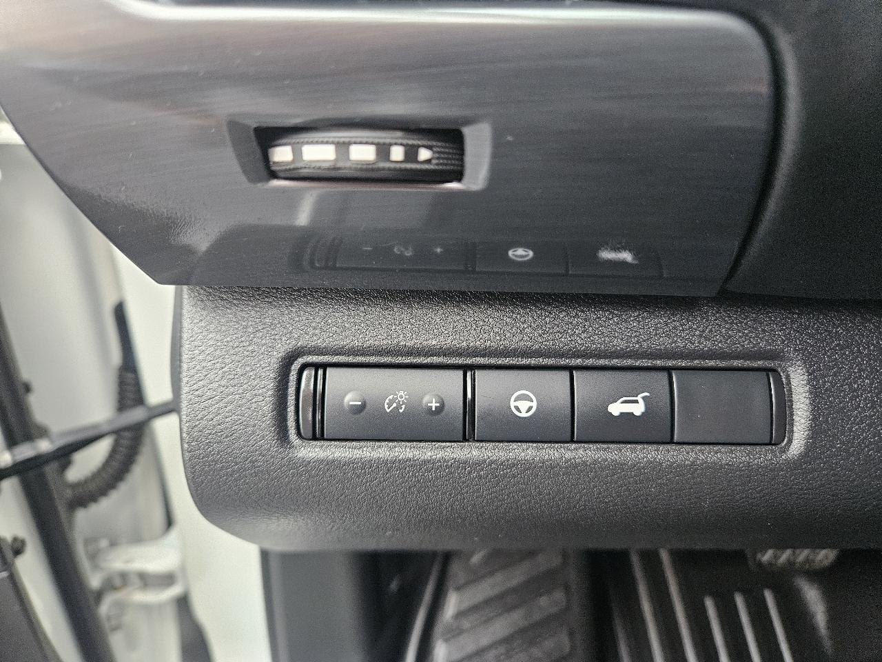 Nissan Pathfinder SL 4WD 2023