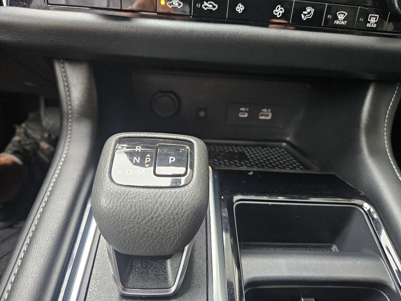 Nissan Pathfinder SL 4WD 2023
