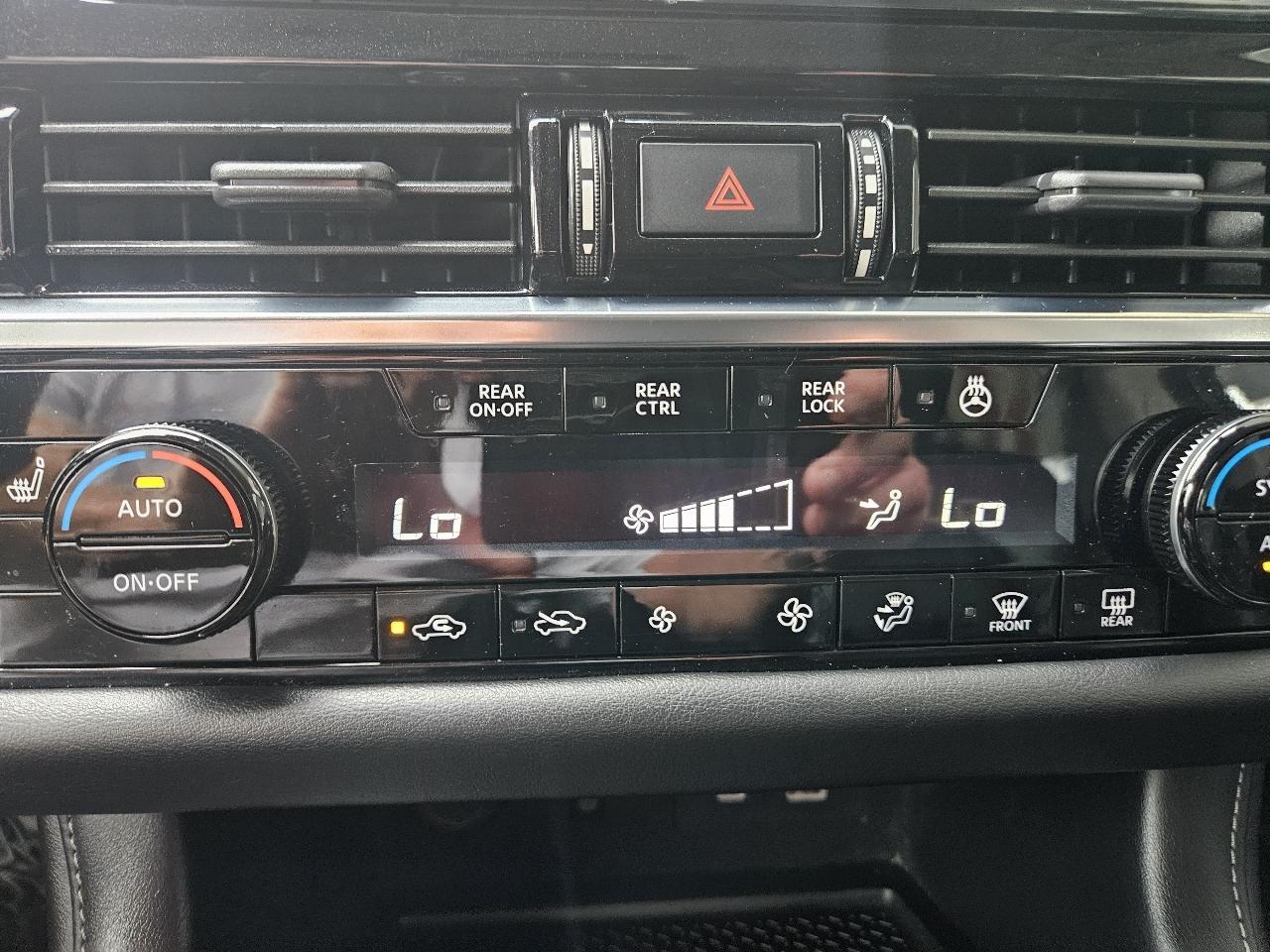 Nissan Pathfinder SL 4WD 2023