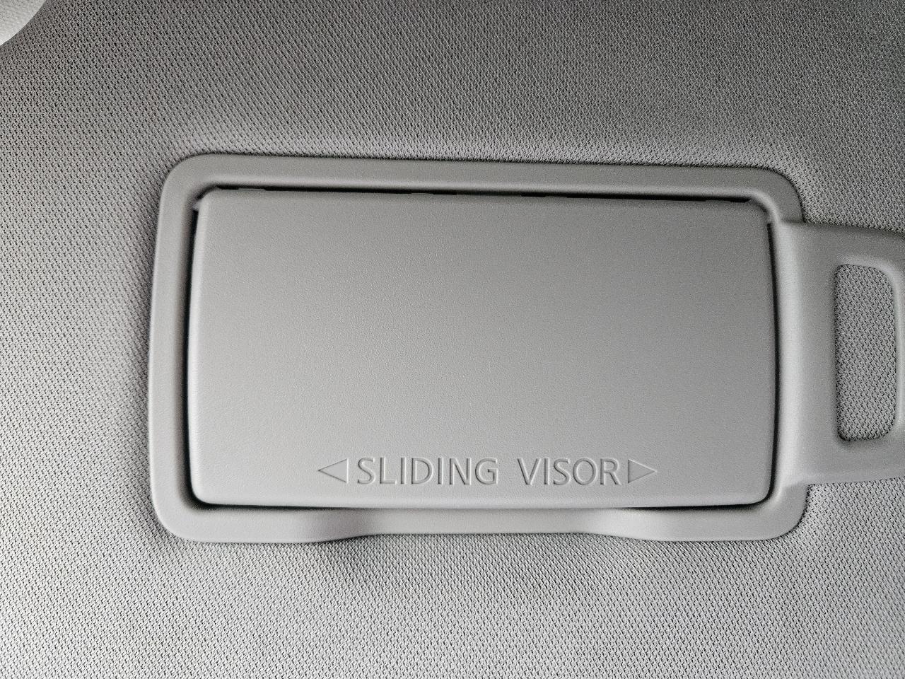 Nissan Pathfinder SL 4WD 2023