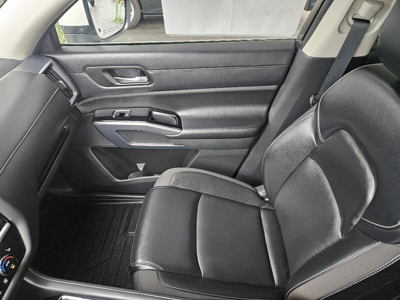 Nissan Pathfinder SL 4WD 2023