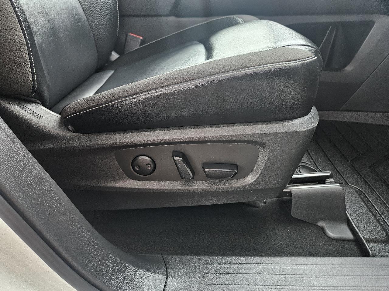 Nissan Pathfinder SL 4WD 2023