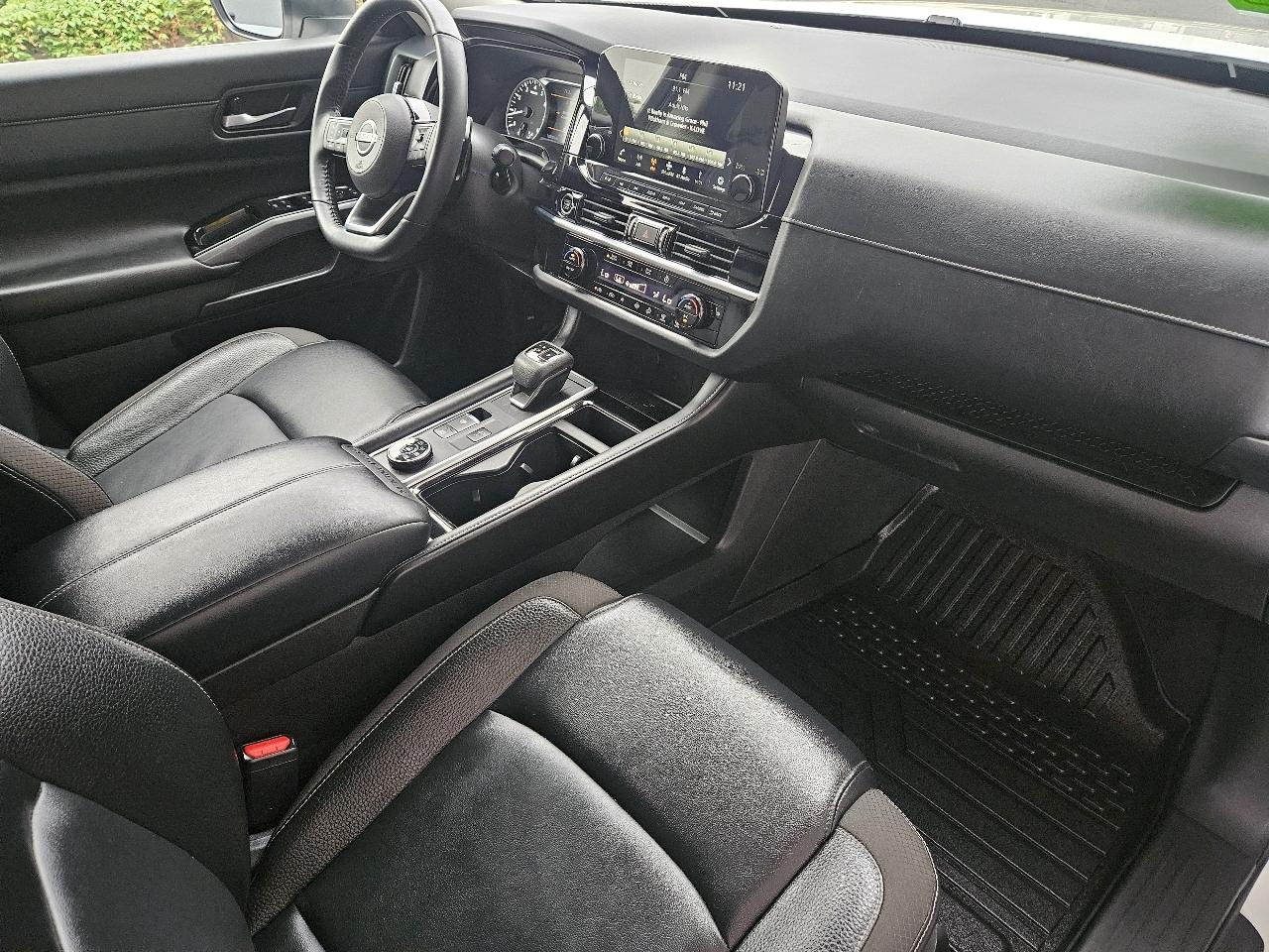 Nissan Pathfinder SL 4WD 2023