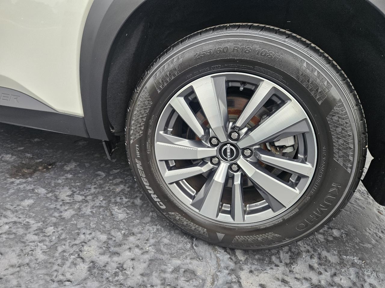Nissan Pathfinder SL 4WD 2023