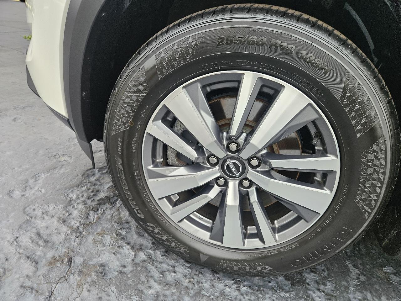 Nissan Pathfinder SL 4WD 2023