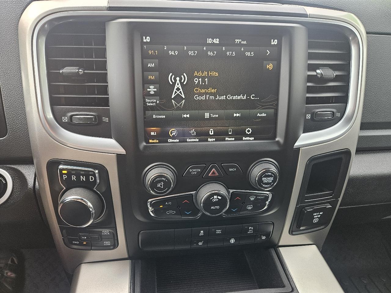 RAM 1500 Classic Warlock 4x4 Crew Cab 5'7" Box 2020