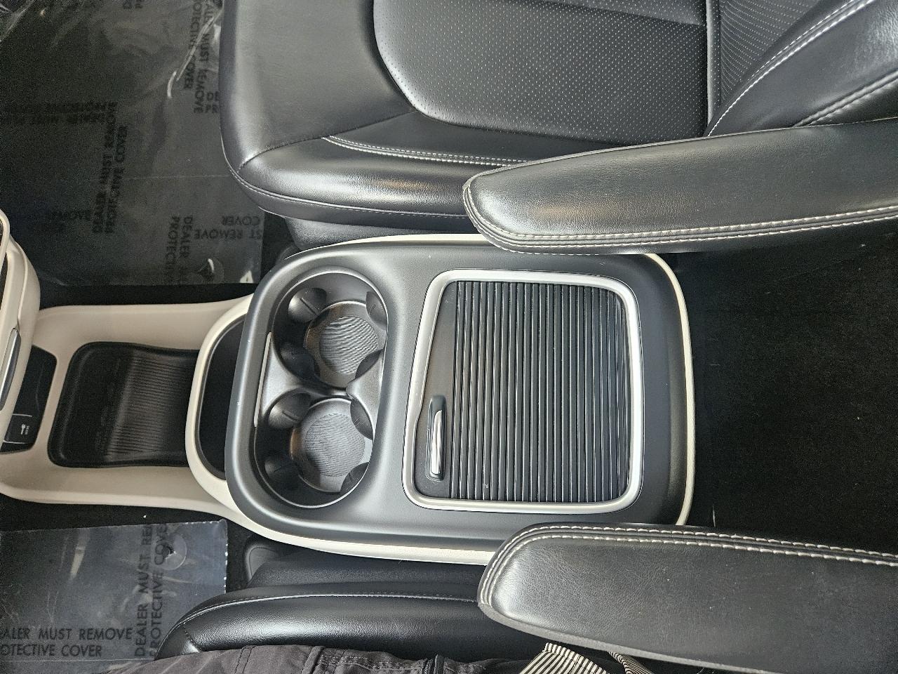 Chrysler Pacifica Hybrid Touring L FWD 2023