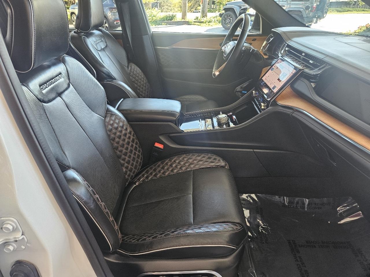 Jeep Grand Cherokee photo 37