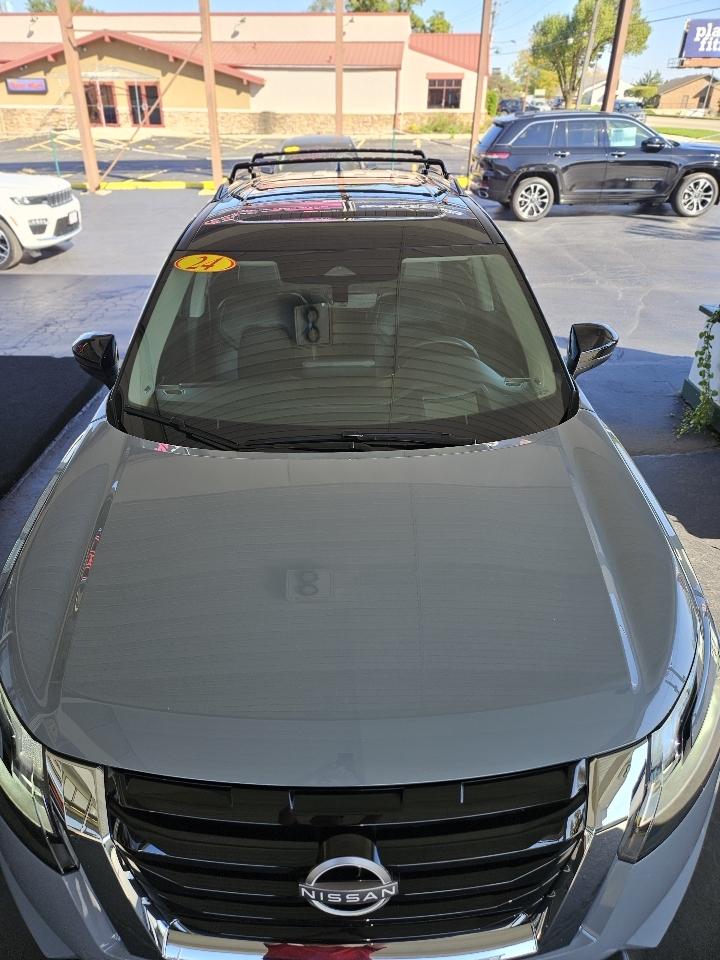 Nissan Pathfinder photo 9