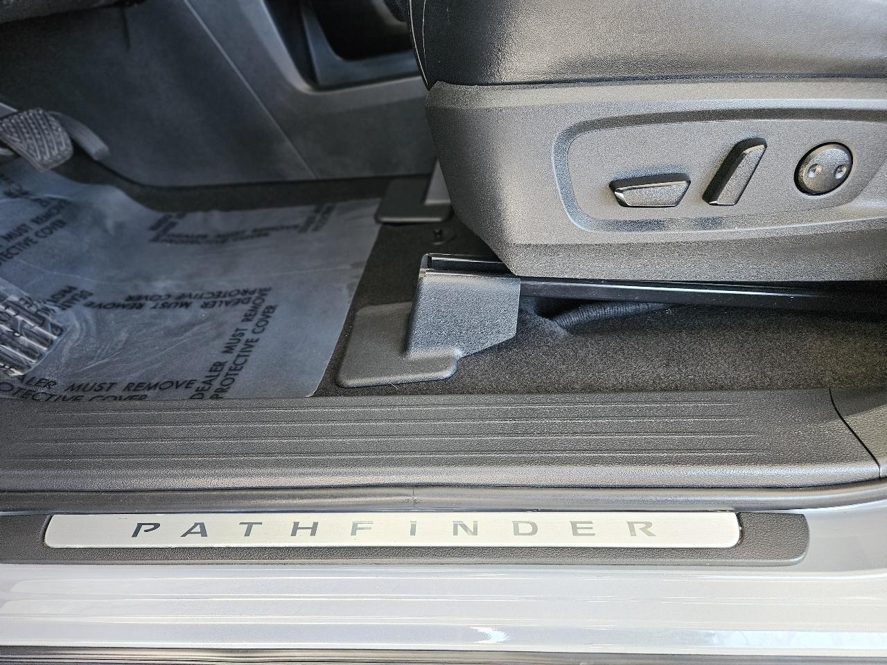 Nissan Pathfinder photo 11