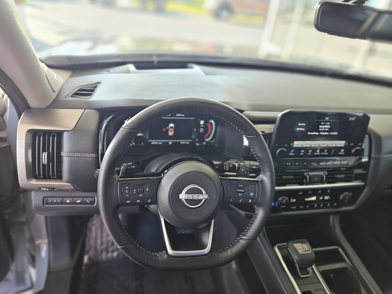 Nissan Pathfinder photo 17