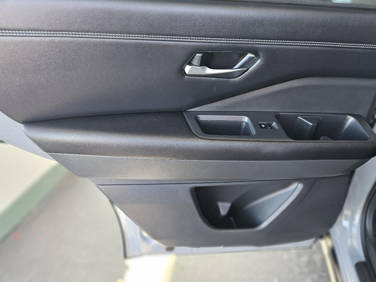 Nissan Pathfinder photo 24
