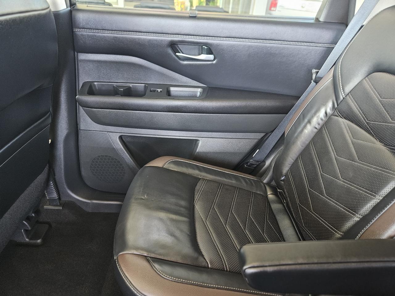 Nissan Pathfinder photo 28