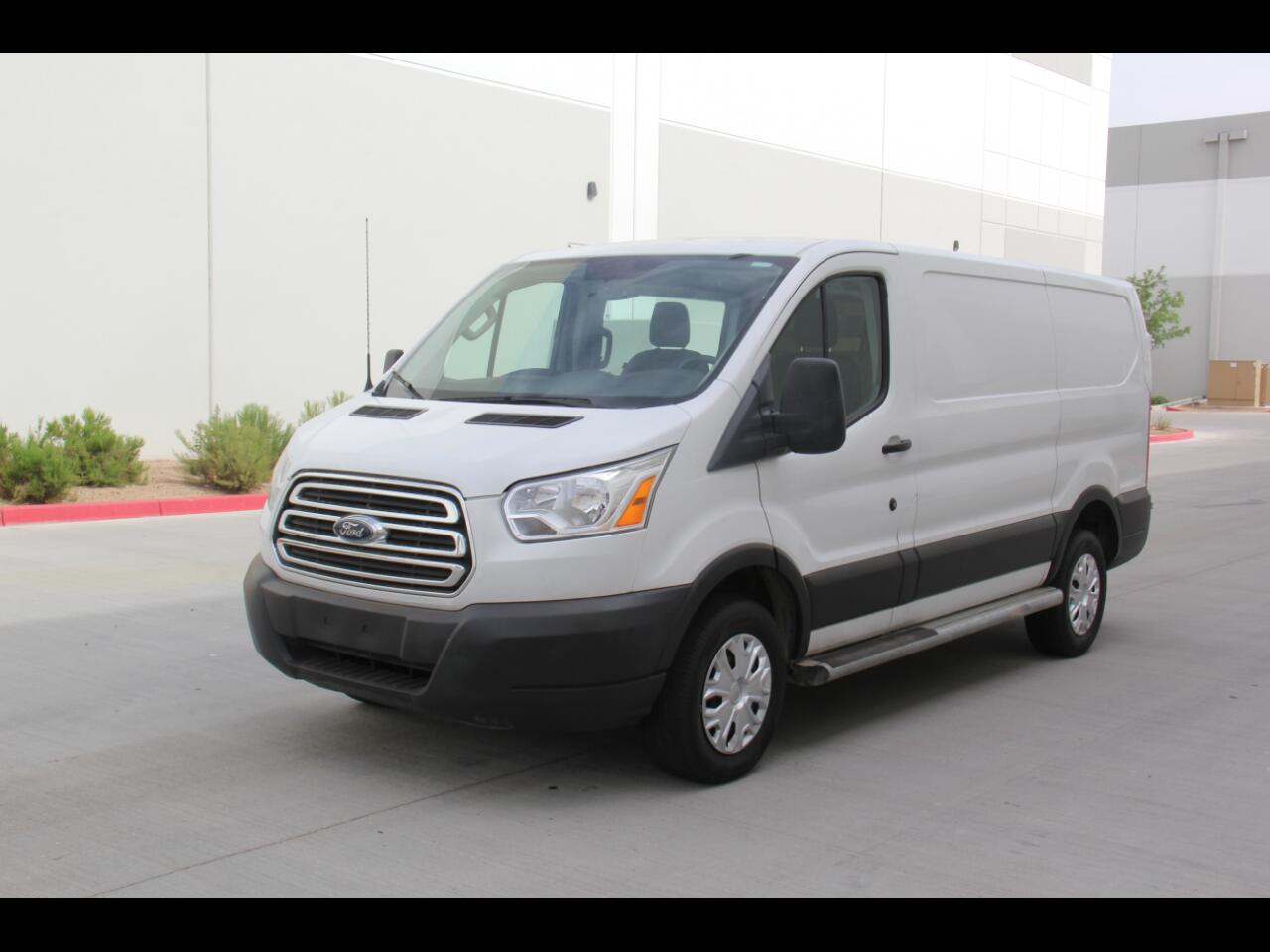 Ford Transit 250 Van Low Roof w/Sliding Pass. 130-in. WB 2017