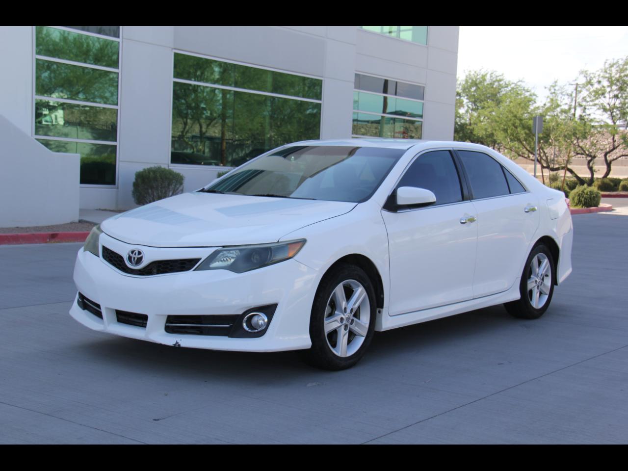 Toyota Camry SE 2014