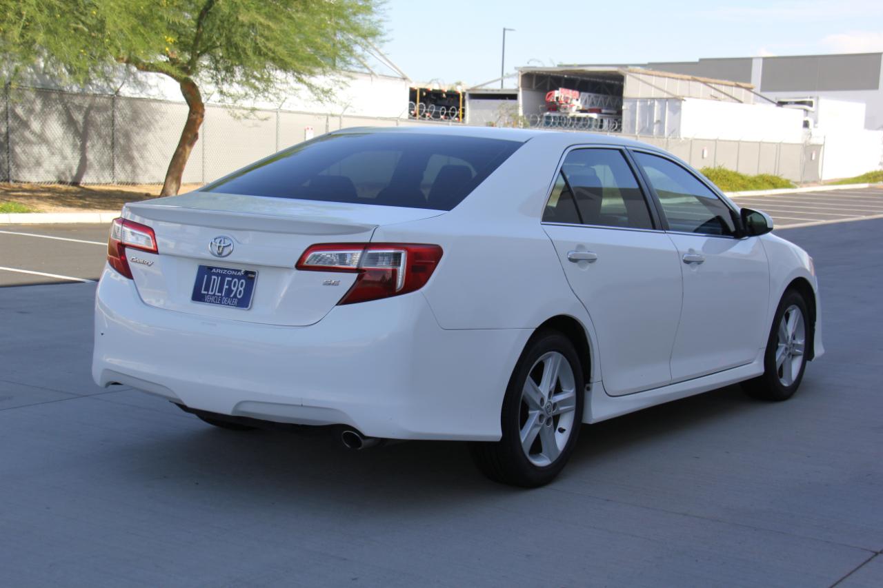 Toyota Camry SE 2014
