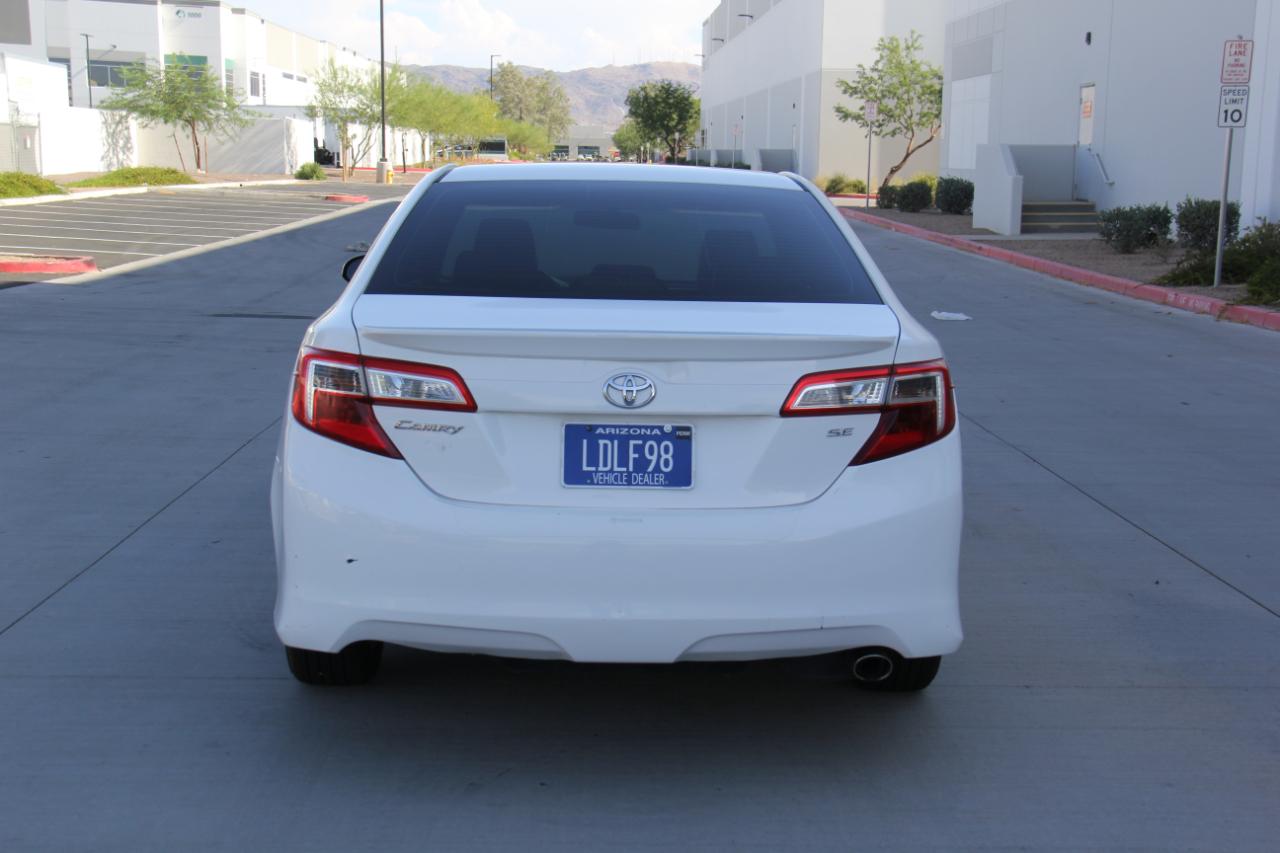 Toyota Camry SE 2014