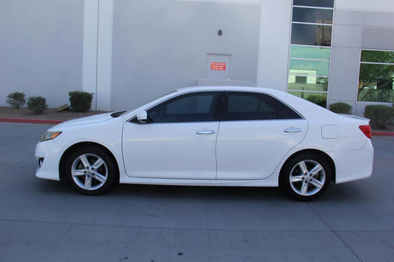 Toyota Camry SE 2014