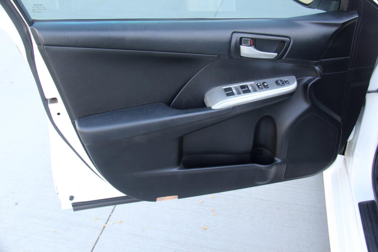 Toyota Camry SE 2014