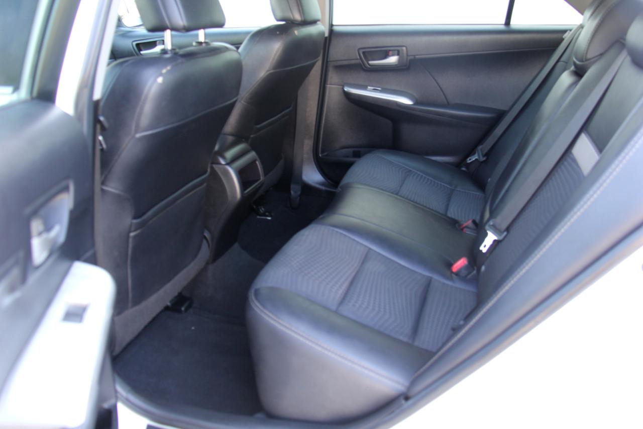 Toyota Camry SE 2014