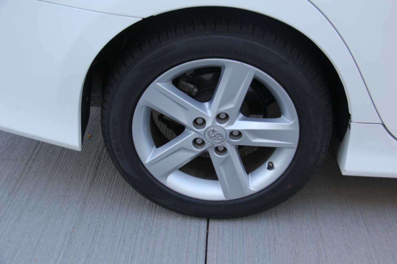 Toyota Camry SE 2014