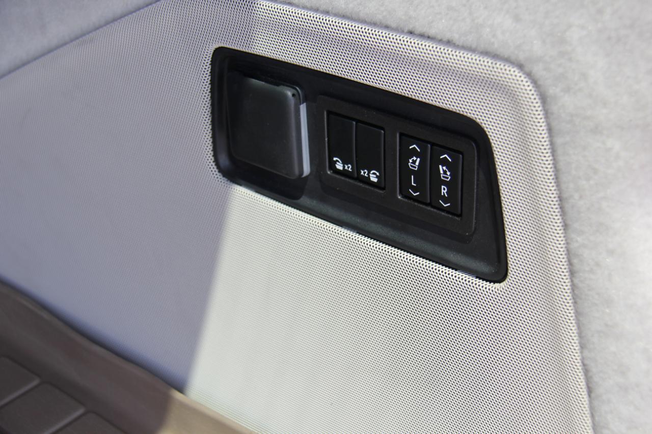 Cadillac Escalade ESV Sport Platinum AWD 2023