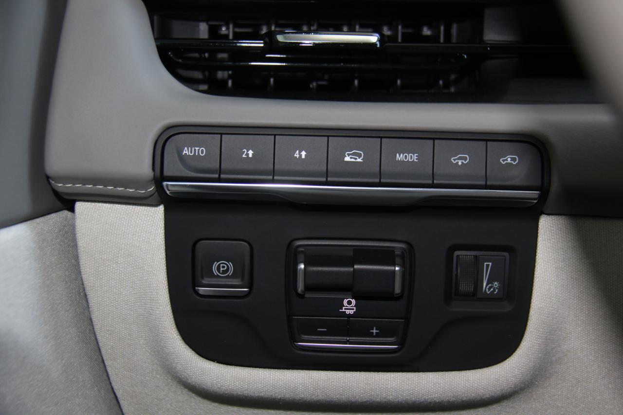 Cadillac Escalade ESV Sport Platinum AWD 2023