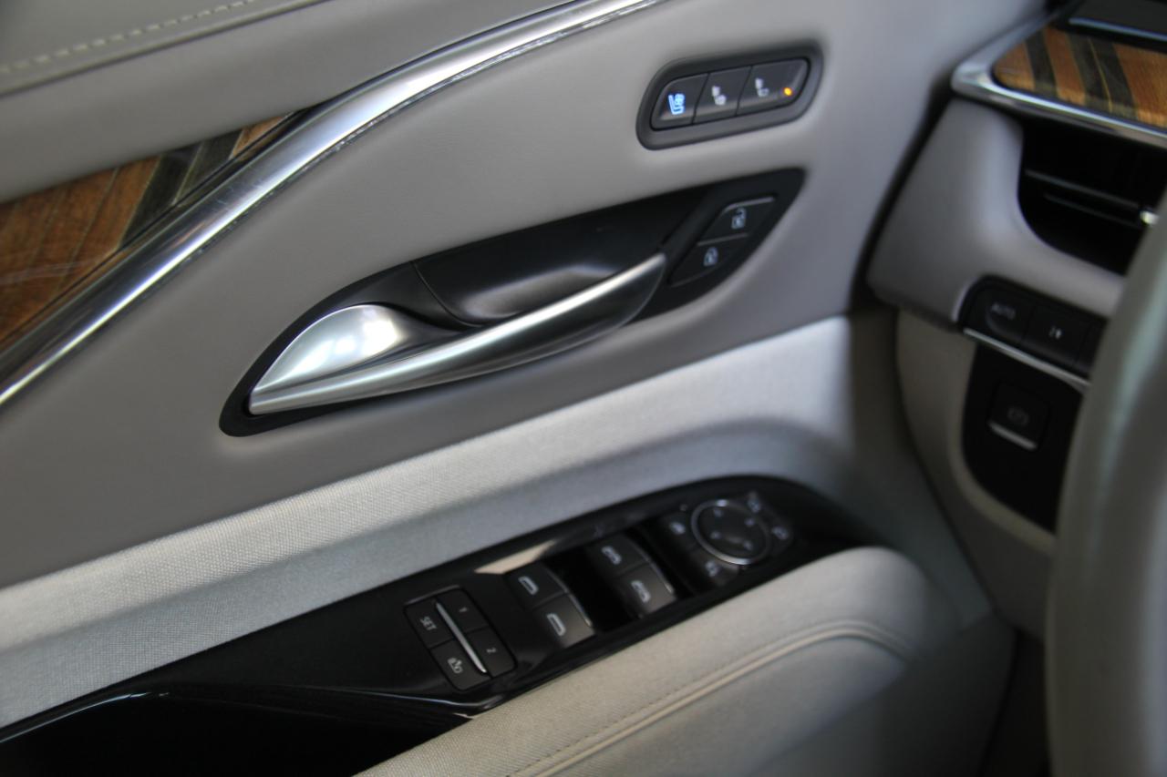 Cadillac Escalade ESV Sport Platinum AWD 2023