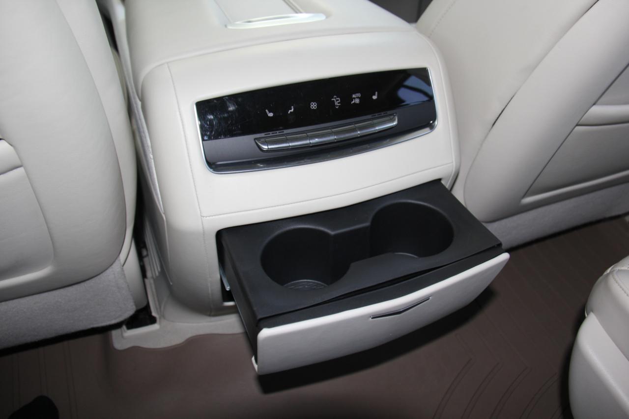 Cadillac Escalade ESV Sport Platinum AWD 2023