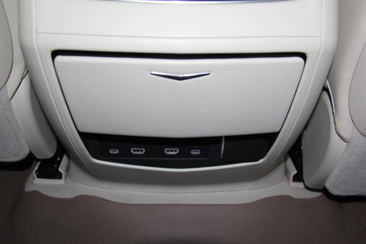 Cadillac Escalade ESV Sport Platinum AWD 2023