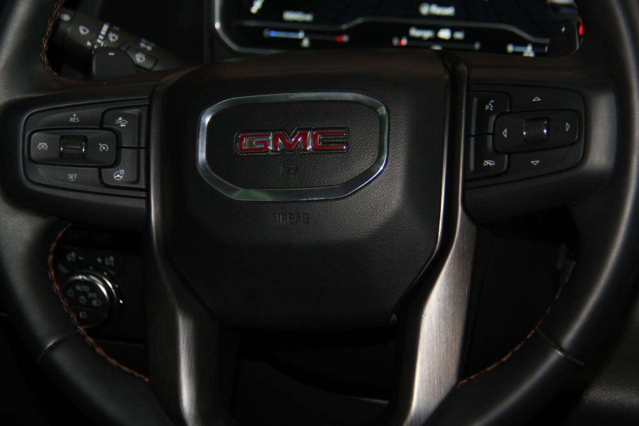 GMC Sierra 1500 AT4 Crew Cab 4WD 2024