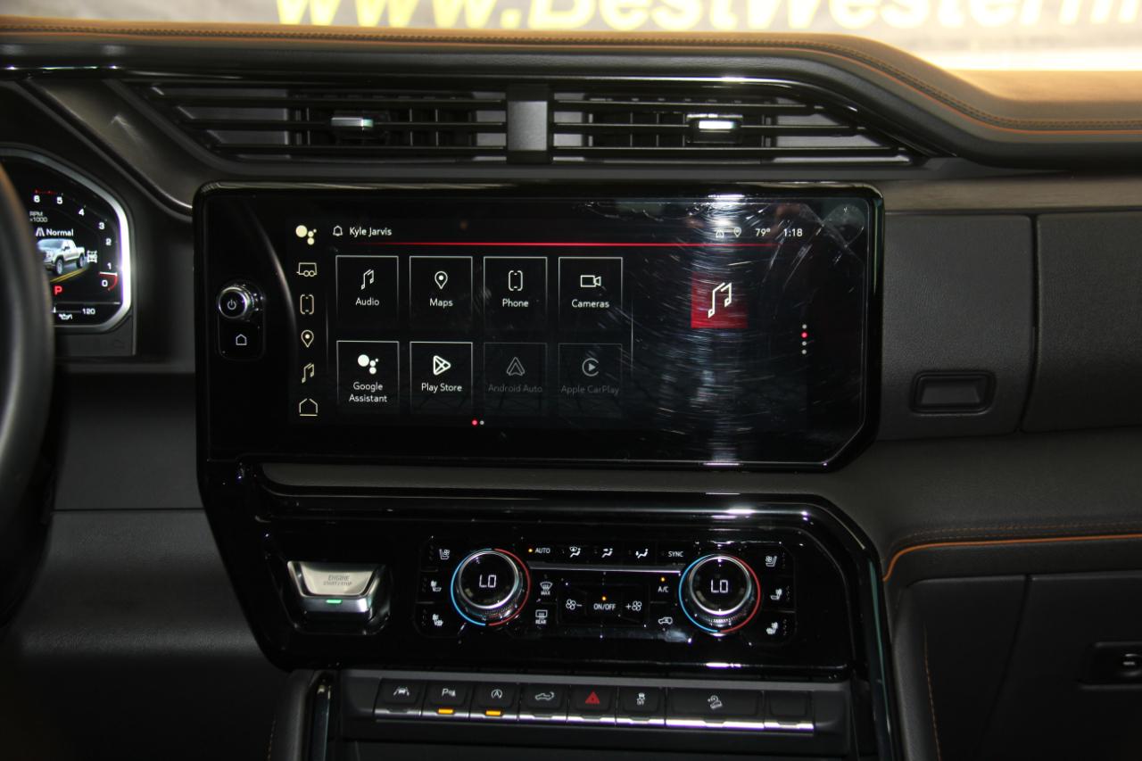 GMC Sierra 1500 AT4 Crew Cab 4WD 2024