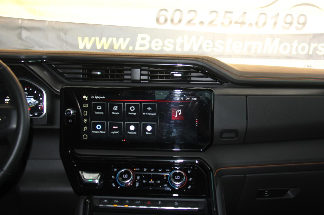 GMC Sierra 1500 AT4 Crew Cab 4WD 2024