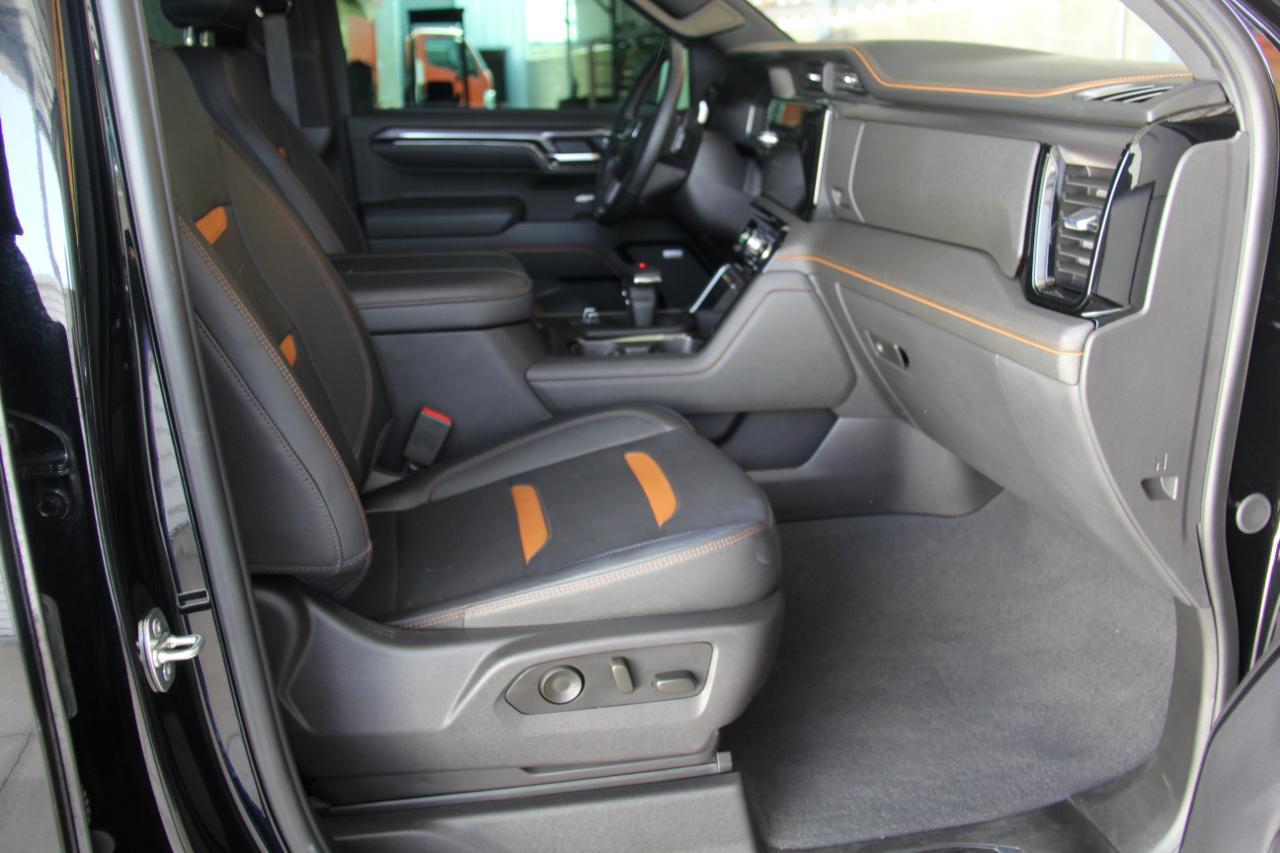 GMC Sierra 1500 AT4 Crew Cab 4WD 2024