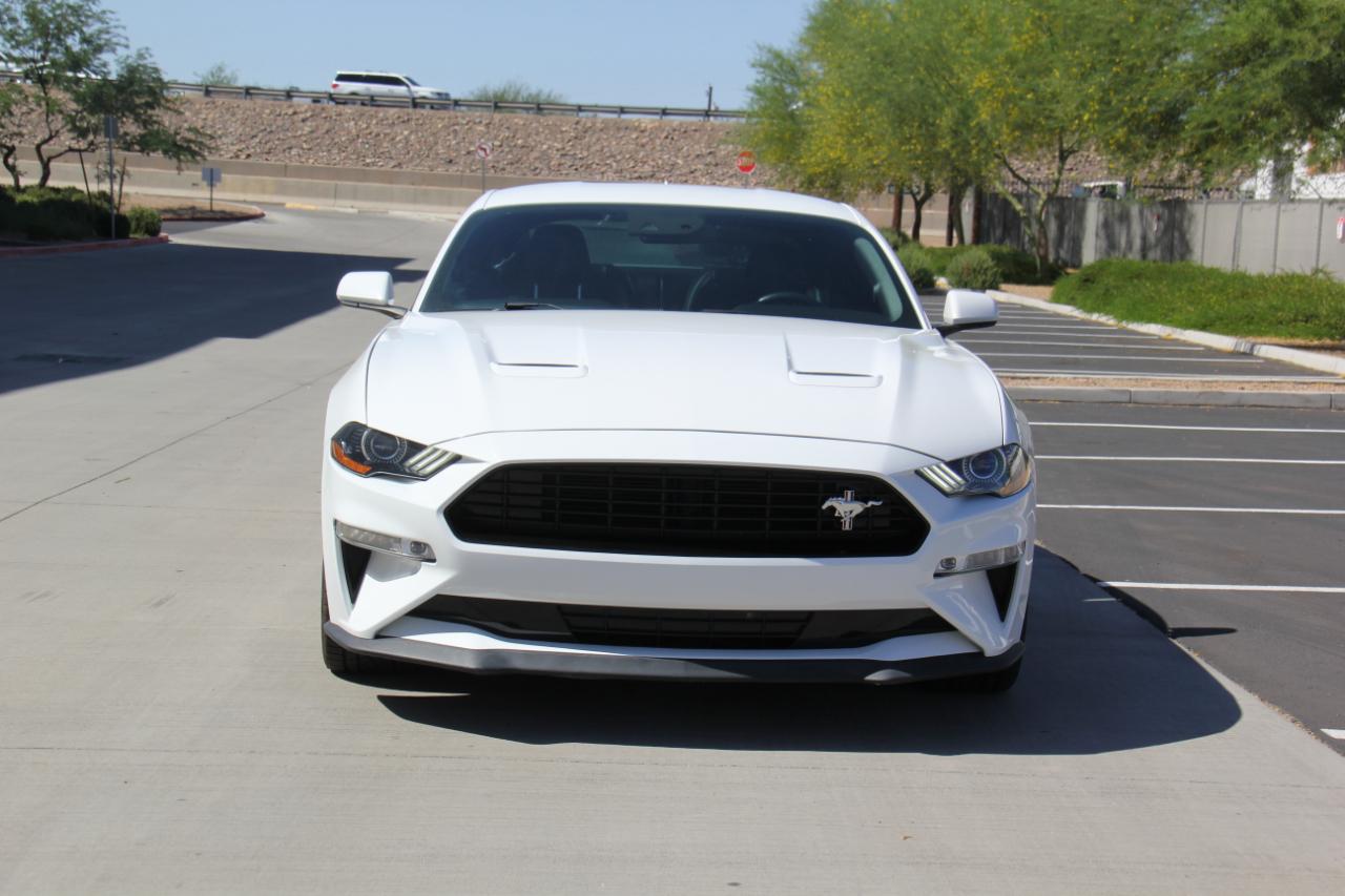 Ford Mustang  2021