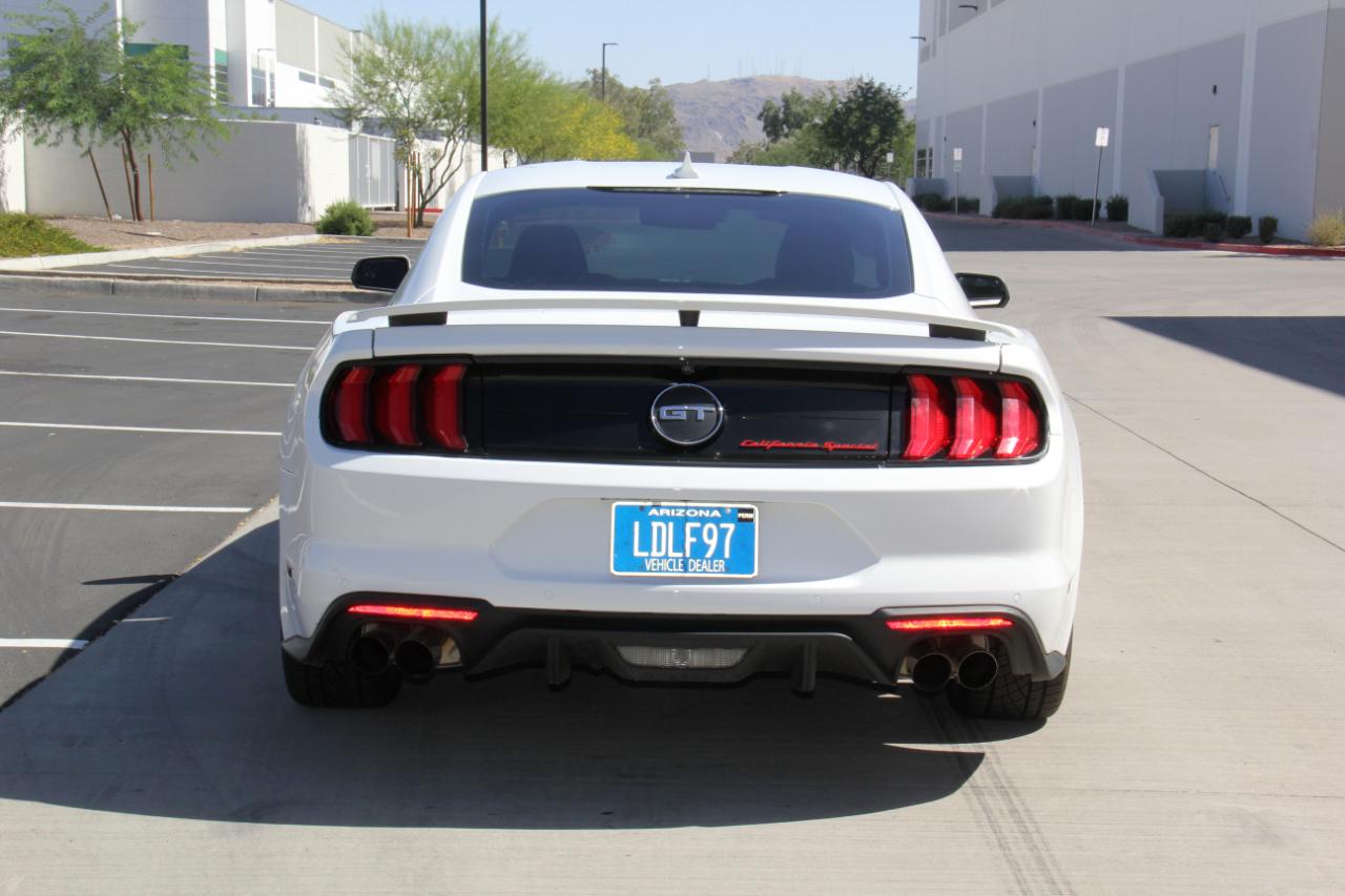 Ford Mustang  2021