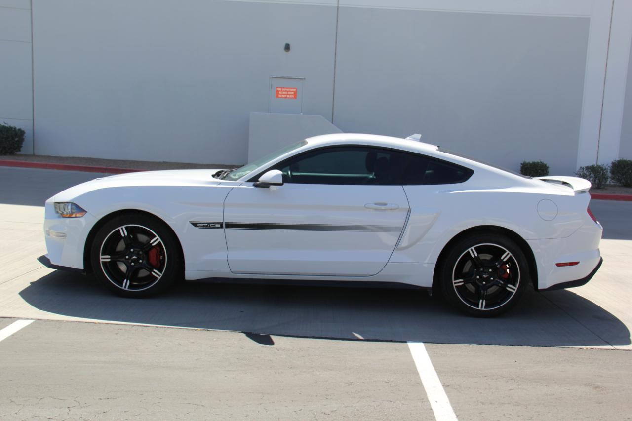 Ford Mustang  2021