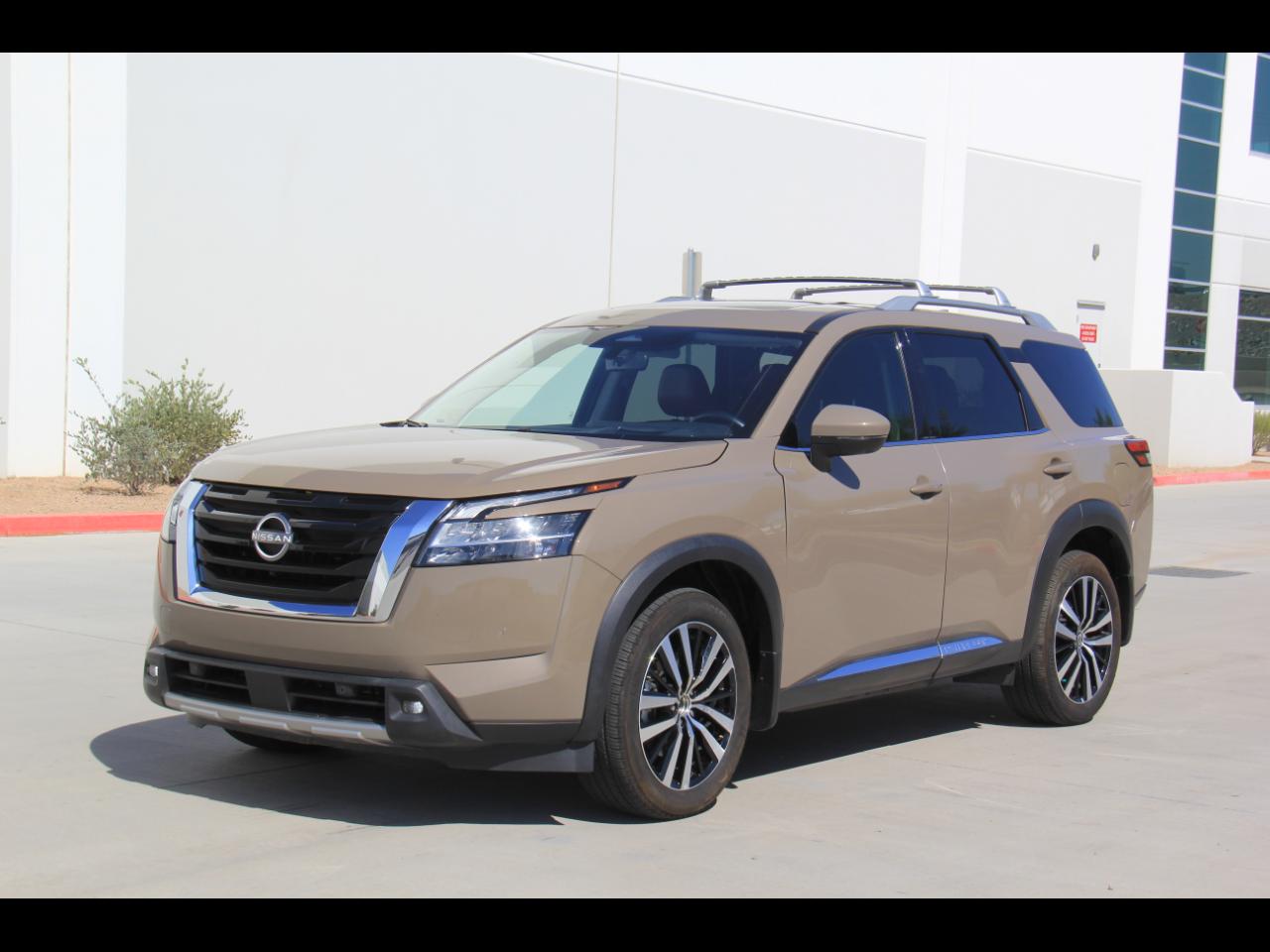 2024 Nissan Pathfinder Platinum