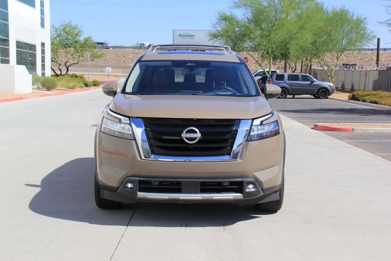 Nissan Pathfinder Platinum 2024