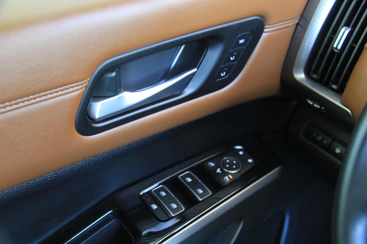 Nissan Pathfinder Platinum 2024